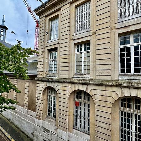 Gerard, Appartement Central Avec Parking Prive Rouen Luaran gambar